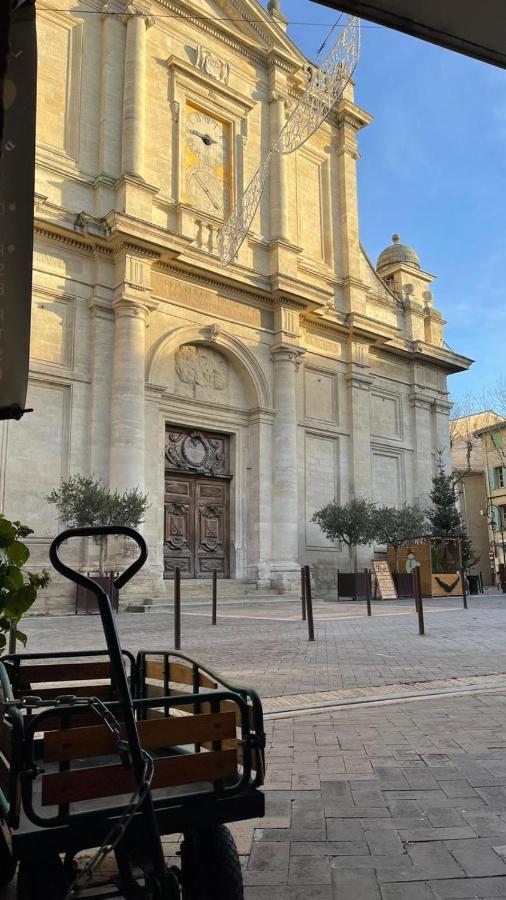 Un Coin De Luberon Διαμέρισμα LʼIsle-sur-la-Sorgue Εξωτερικό φωτογραφία